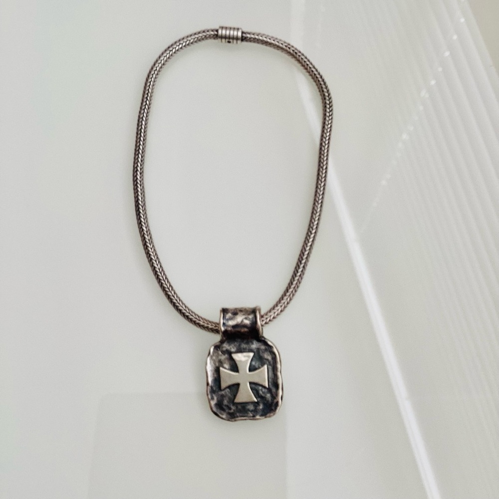 Medieval Necklace NWOT
